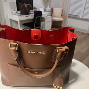 Micheal Kors Handbag
